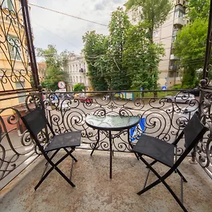 Dayflat Maidan Area Kyiv
